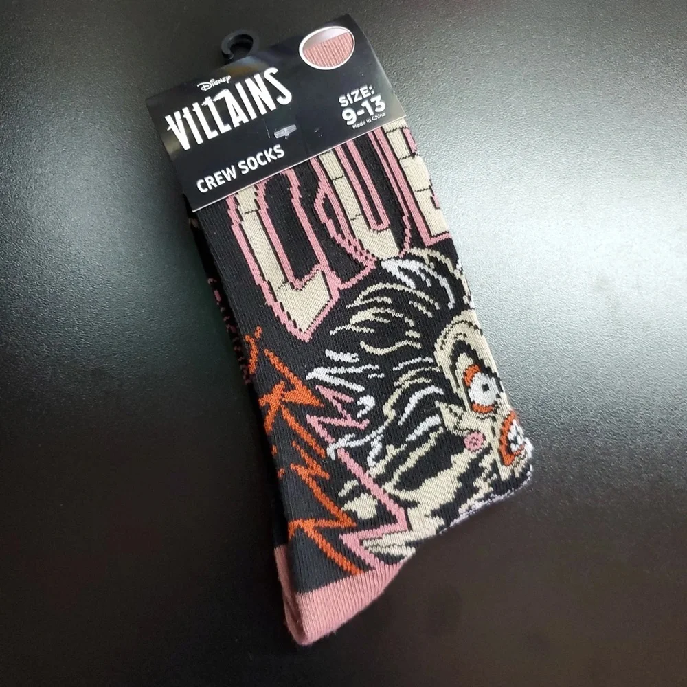 Disney Cruella Mid Calf Socks, Unisex, Size 9-13- NWT